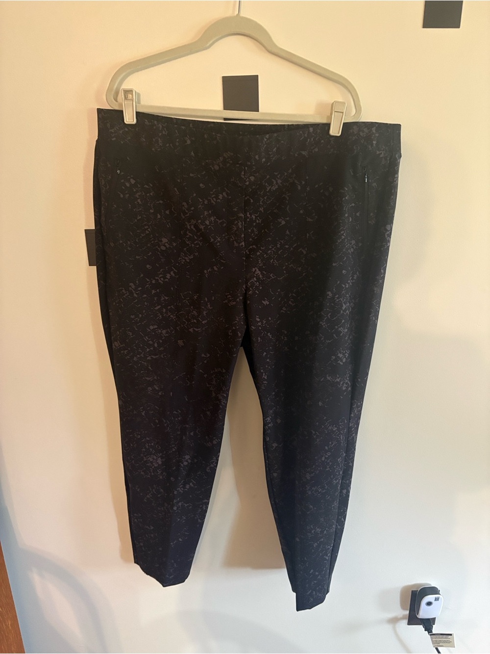 Lane Bryant Black Subtle Patterned Leggings